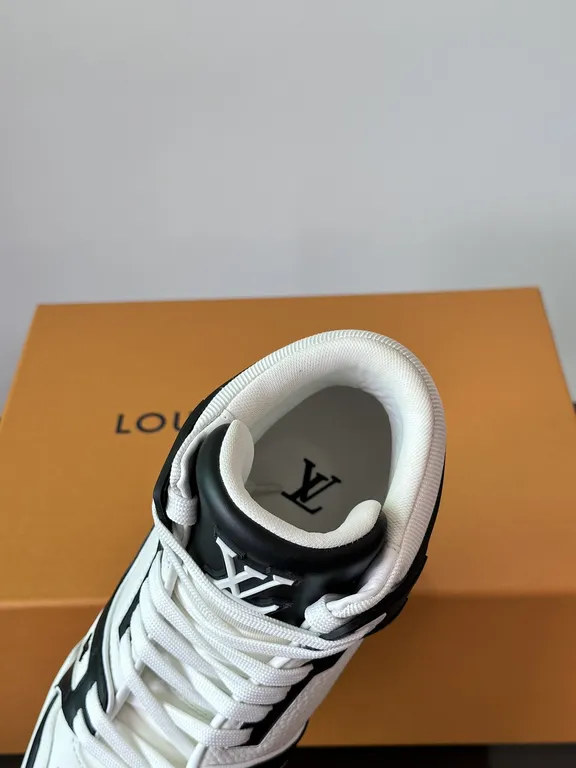 Louis Vuitton Shoe 